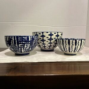 West Elm Navy and Cream tie dye Ceramic Bowl Trio